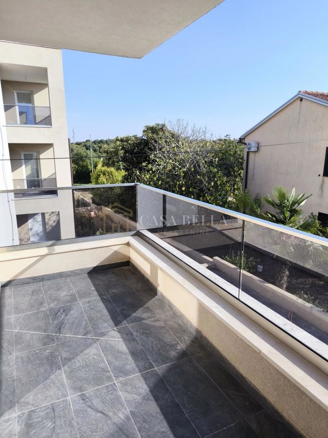 Stan u Rovinju, 75.93m², 2 sobe