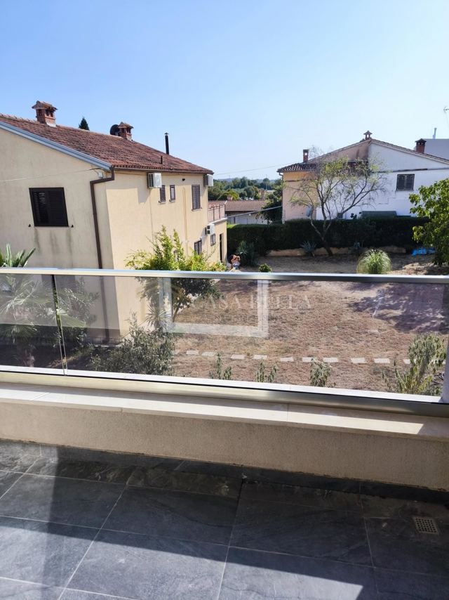 Apartment u Rovinju, 75.93m², 2 sobe, slika 2