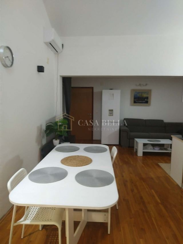 Apartment u Rabu, 48.34m², 1 soba, slika 2