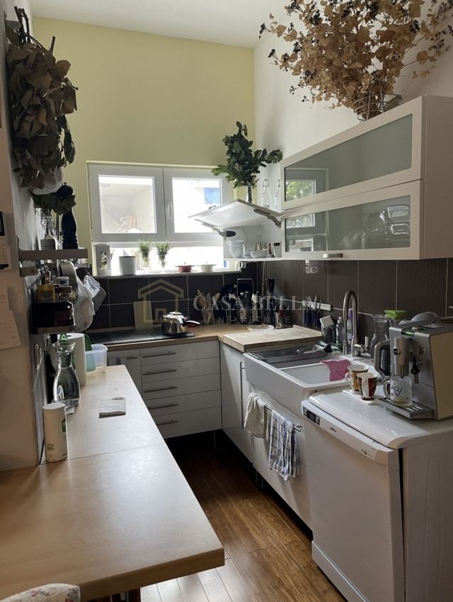 Kuća u Karlobagu, 80m², 1 soba, slika 3