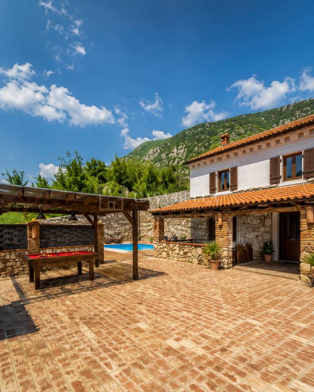 Kuća u Vinodolskoj općini, 215m², 5 soba, slika 3