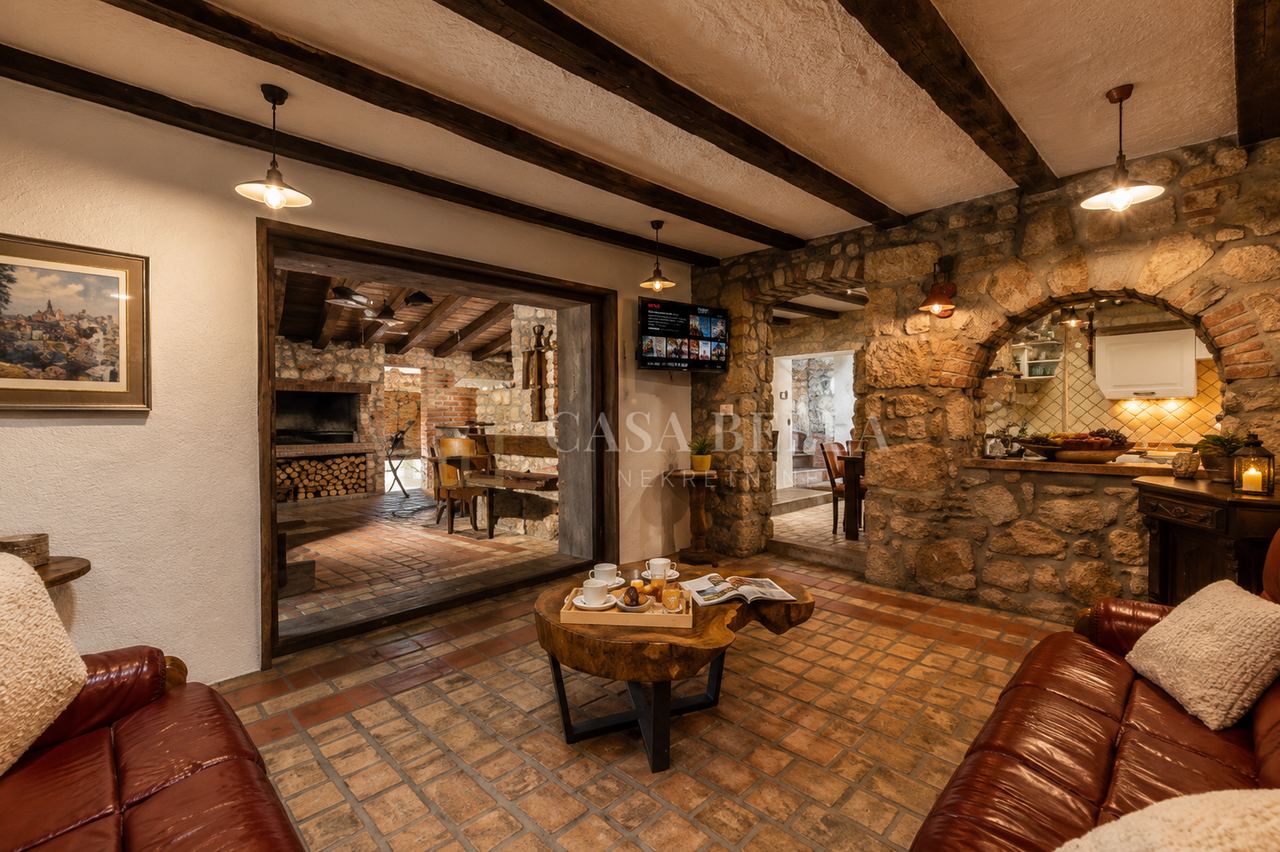 Kuća u Vinodolskoj općini, 215m², 5 soba, slika 4