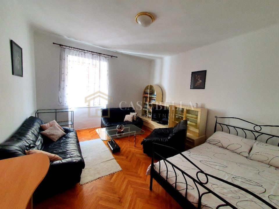 Appartamento u Rijeci, 54m², 1 soba, slika 2