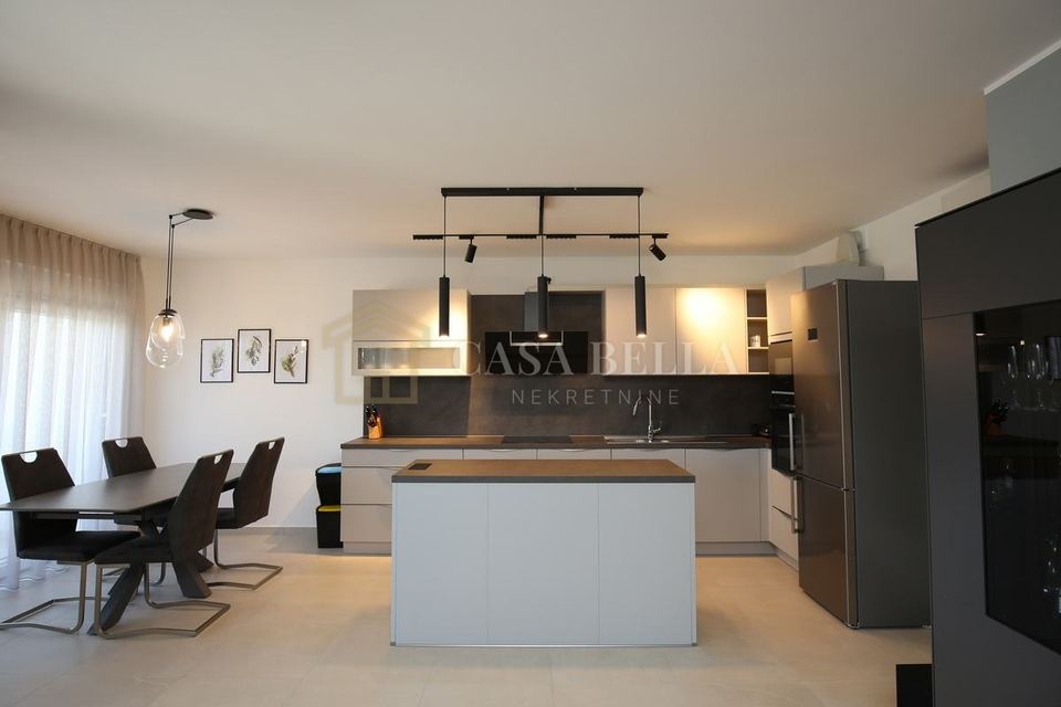 Stan u Kastavu, 82m², 2 sobe, slika 3