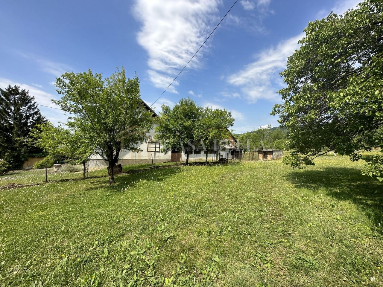 Grundstück u Podsused - Vrapčama, 2289m²