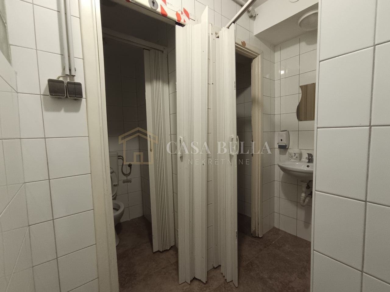 Commercial Space u Donja Dubravi, 100m², slika 4