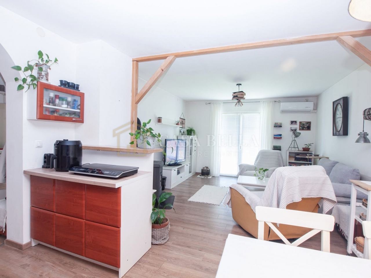 Kuća u Mrkopalju, 200m², 1 soba, slika 3
