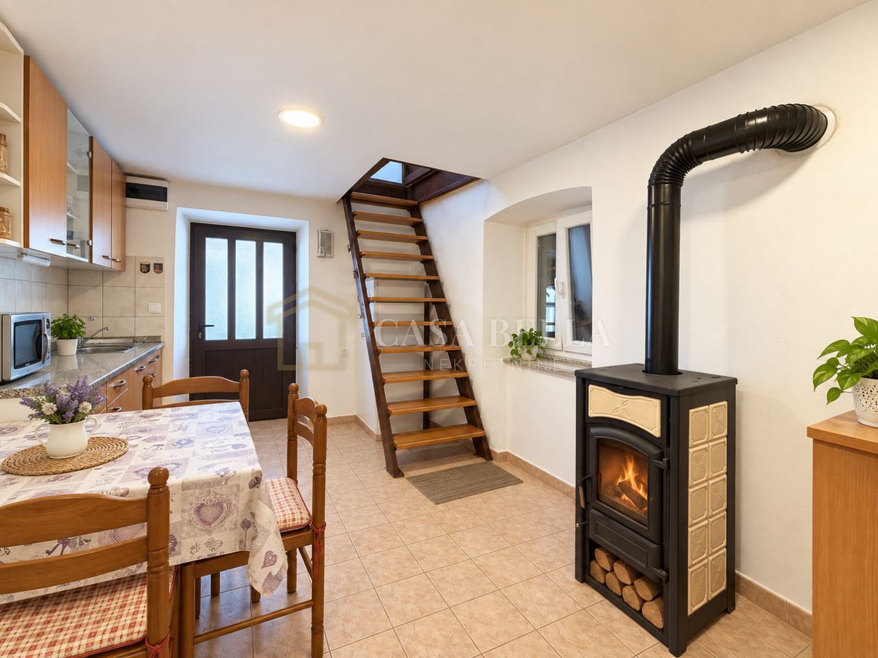 Haus u Dobrinju, 45m², 1 soba, slika 3