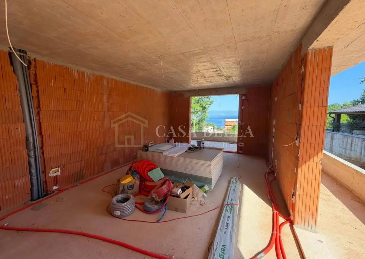 Wohnung u Opatiji, 90m², 2 sobe