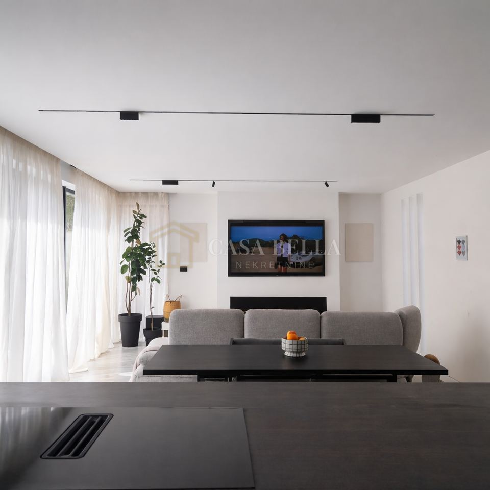 Kuća u Labinu, 143m², 3 sobe