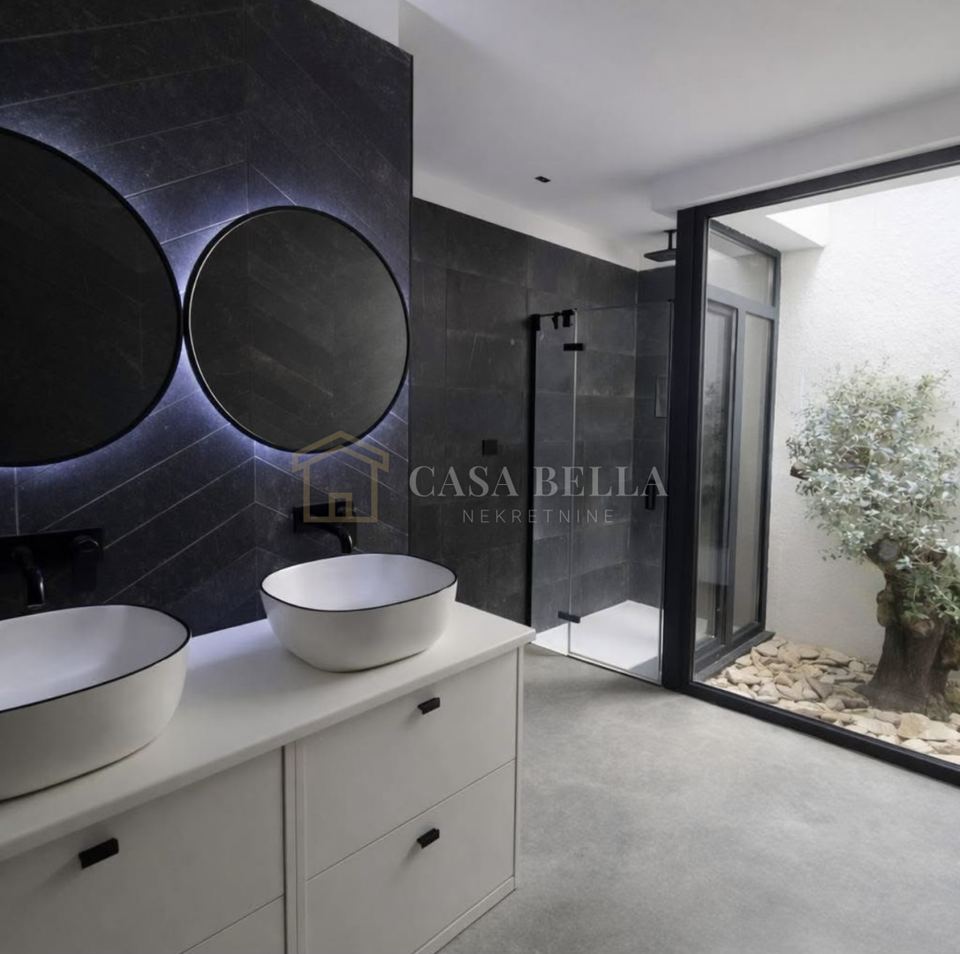 Kuća u Labinu, 143m², 3 sobe, slika 2