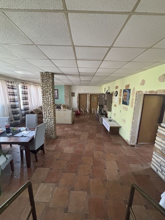Kuća u Gornji Knegincu, 179m², 6 soba, slika 2