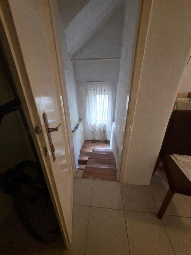 Appartamento u Črnomercu, 57m², 1 soba, slika 4