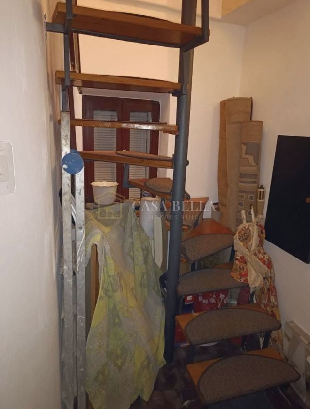 Casa u Dobrinju, 115m², 2 sobe, slika 3