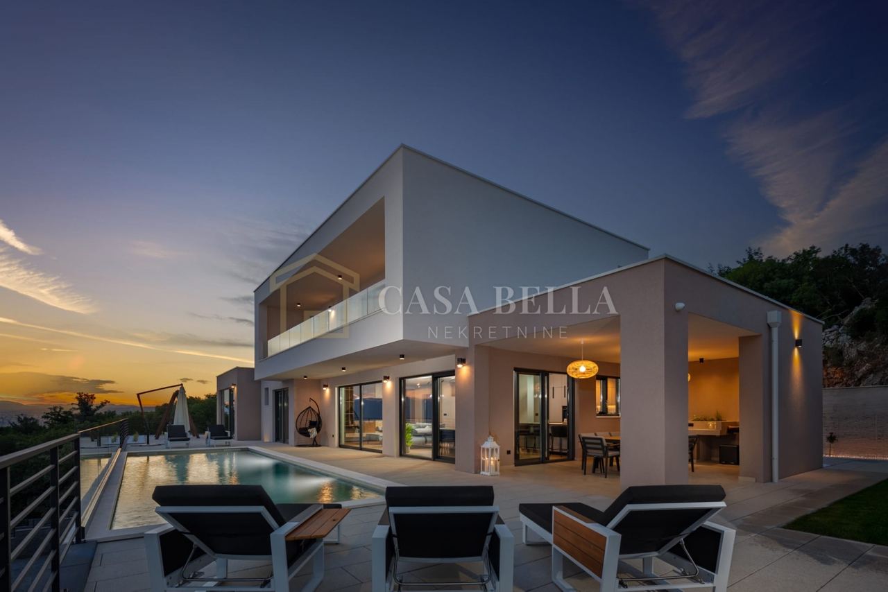 Haus u Kostreni, 295.95m², 4 sobe