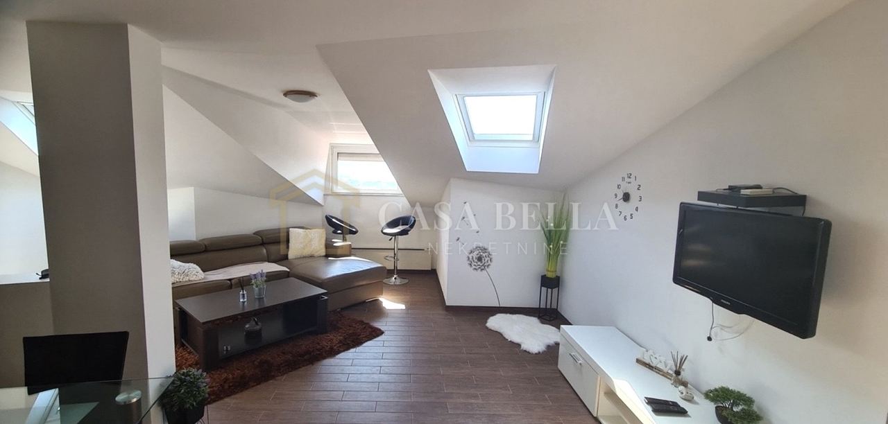 Stan u Novi Vinodolskiu, 50.24m², 2 sobe