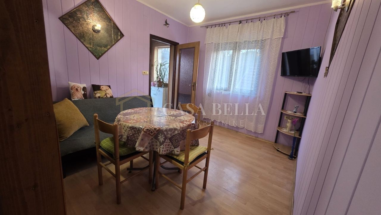 Appartamento u Jelenju, 50m², 1 soba