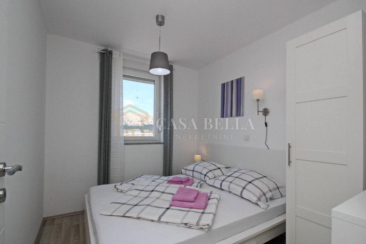 Wohnung u Baškoj, 95.8m², 2 sobe, slika 5