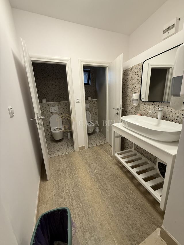 Locale commerciale u Rijeci, 98m², slika 5