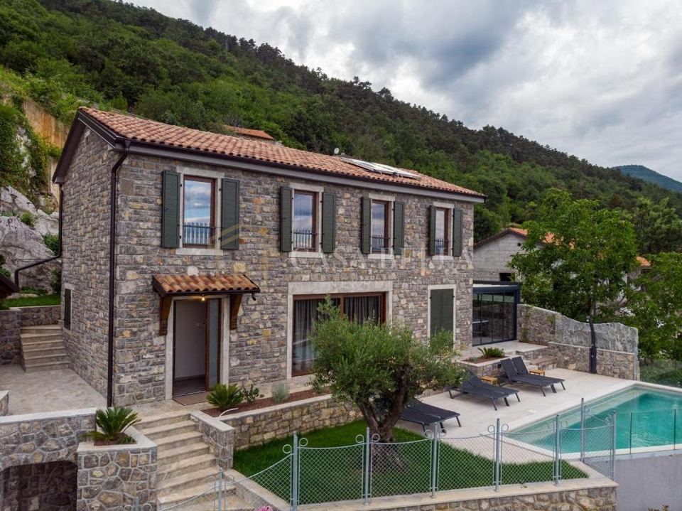 Casa u Opatiji, 250m², 3 sobe, slika 2