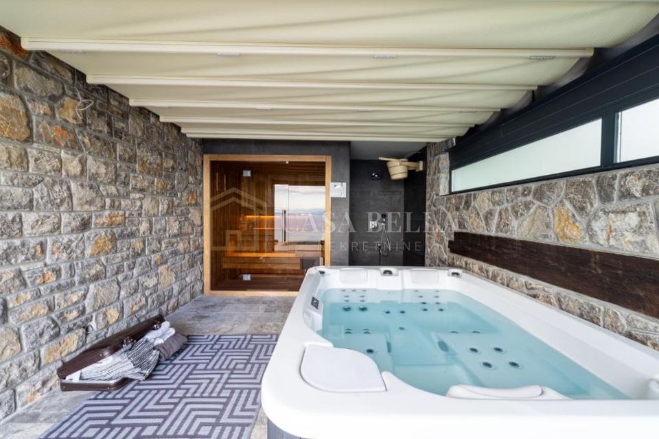 Casa u Opatiji, 250m², 3 sobe, slika 4