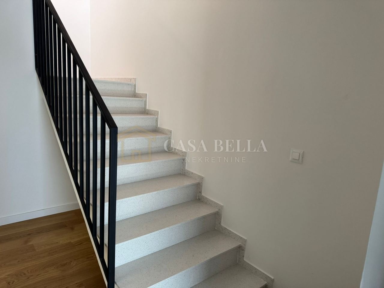 Apartment u Donji Gradu, 106m², 2 sobe, slika 2