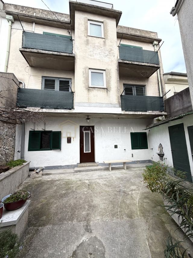 Kuća u Crikvenici, 100m², 4 sobe
