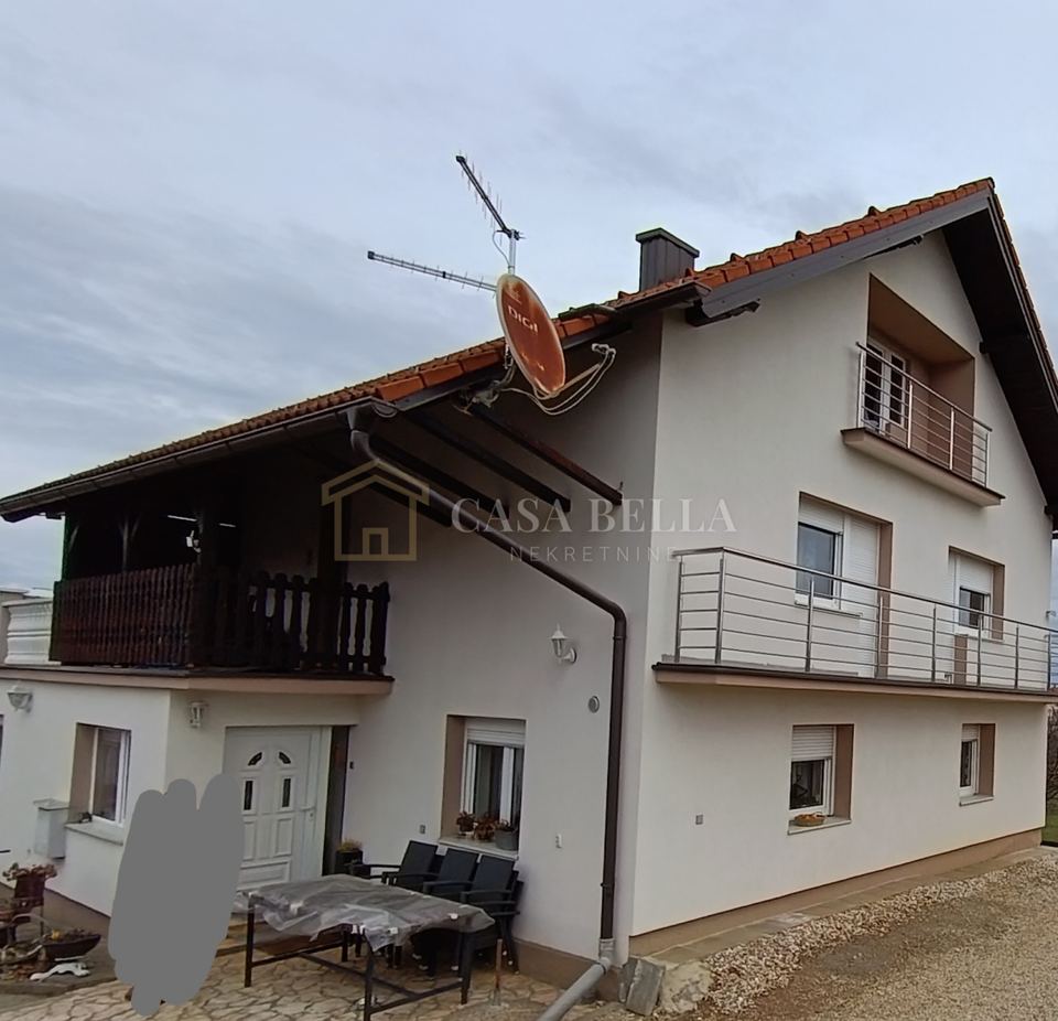 Casa u Gornji Knegincu, 6600m², 4 sobe