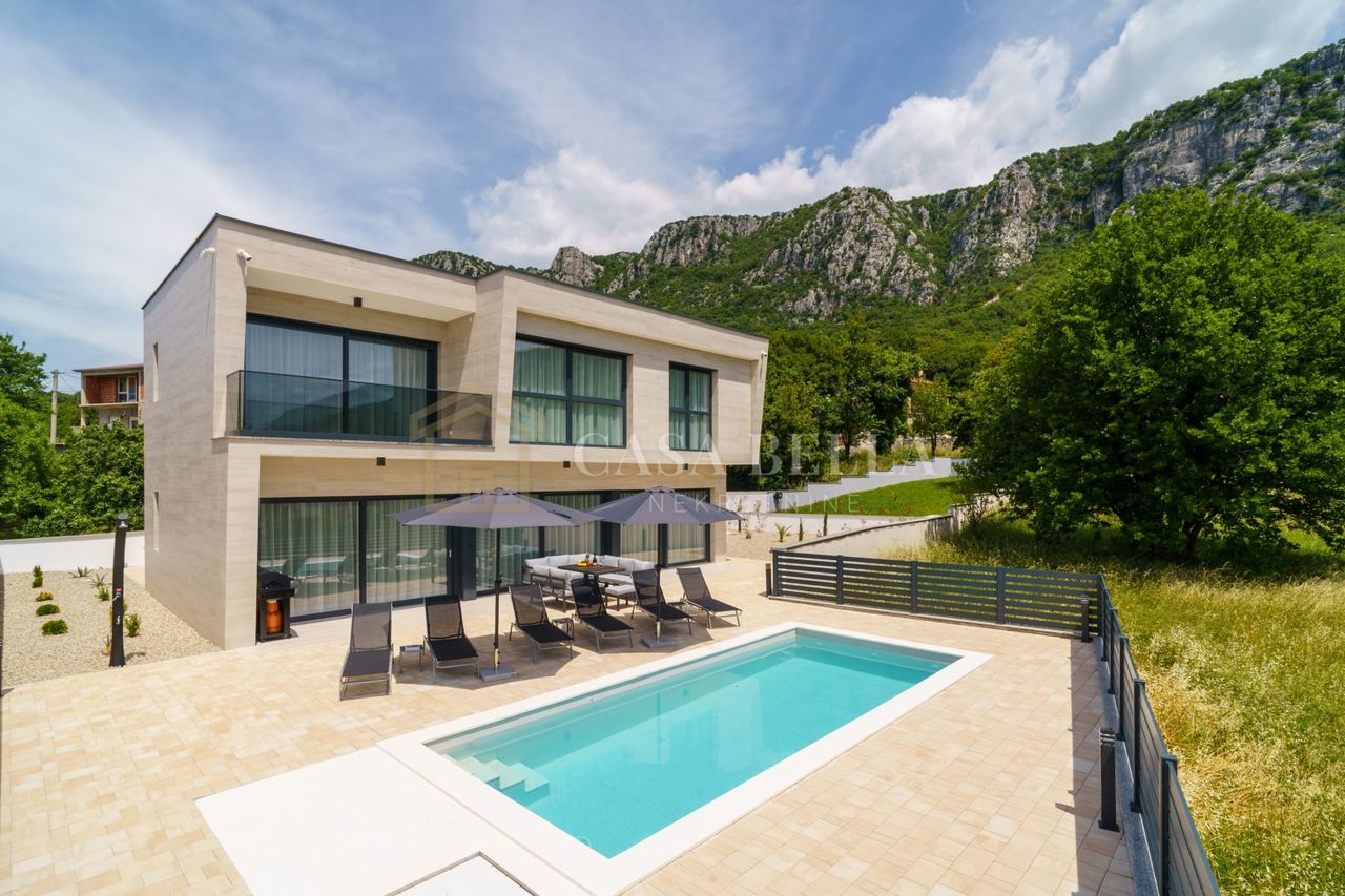 Kuća u Vinodolskoj općini, 140m², 3 sobe