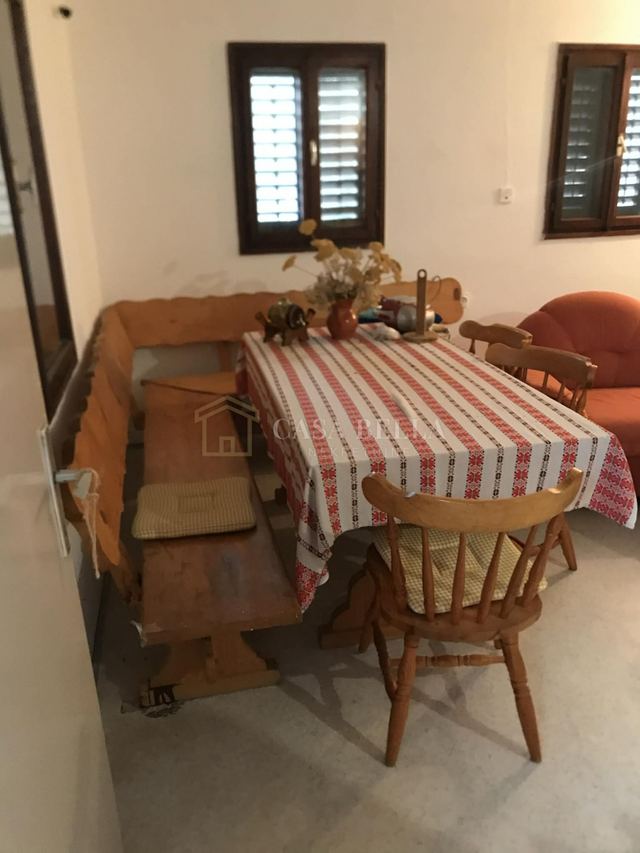 Haus u Cestici, 1100m², slika 2