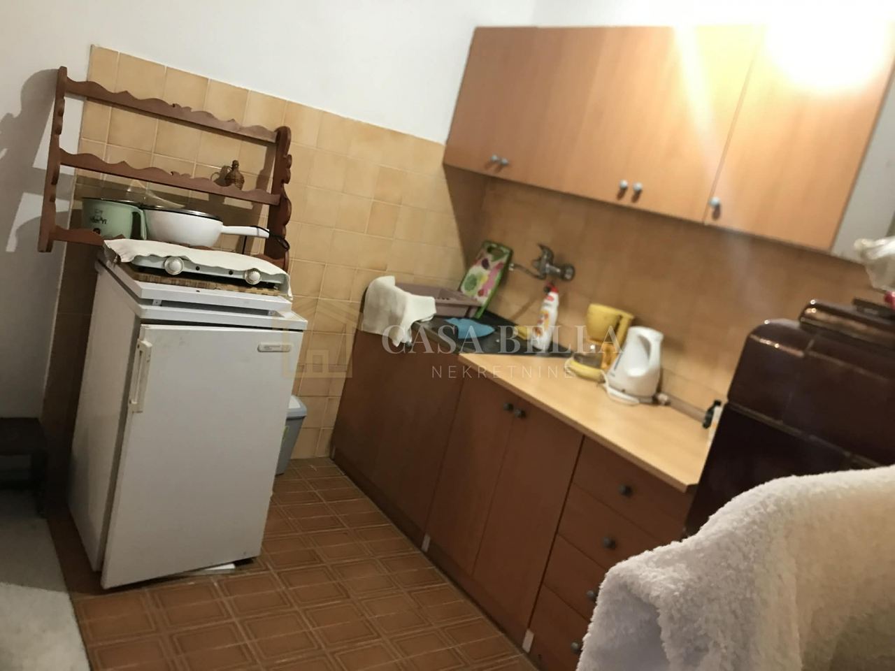Haus u Cestici, 1100m², slika 3