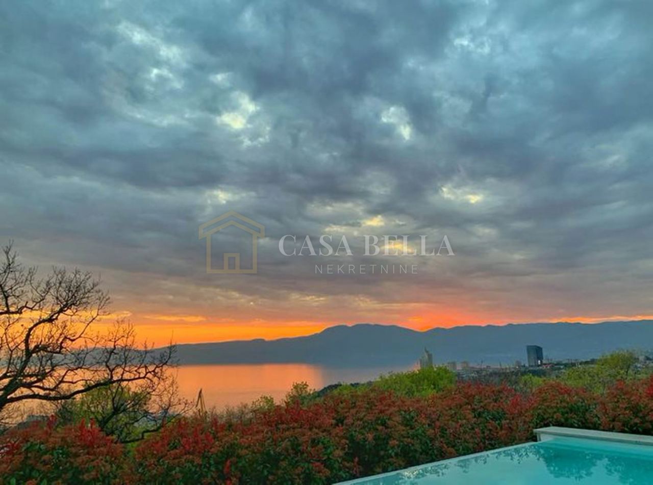Casa u Kostreni, 170m², 3 sobe