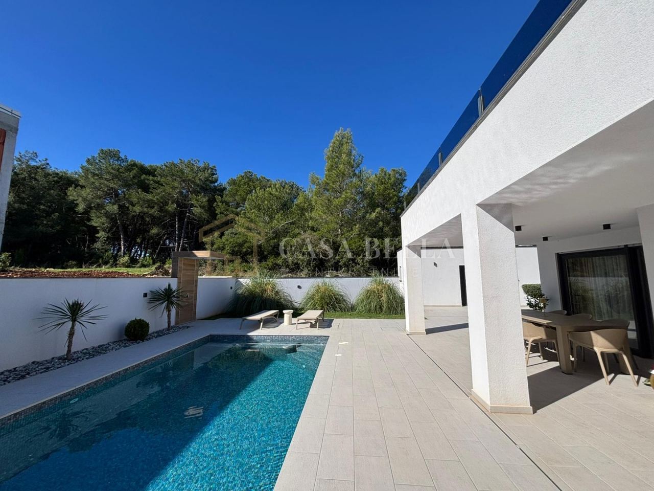 House u Puli, 256m², 4 sobe, slika 3