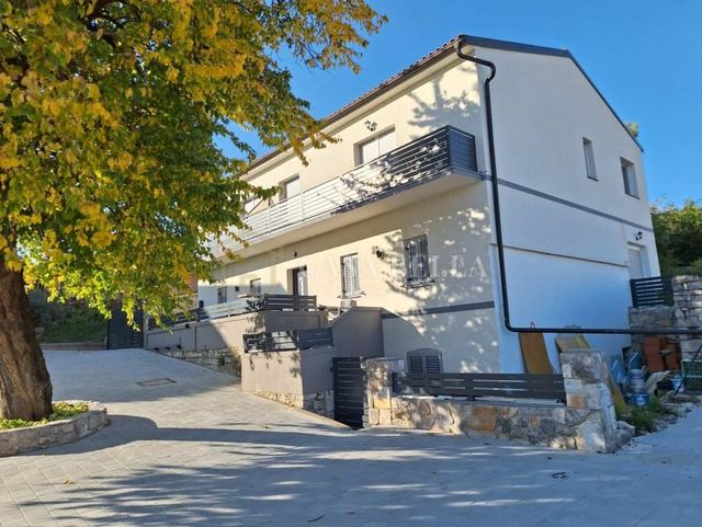 Kuća u Rijeci, 270m², 6 soba, slika 3