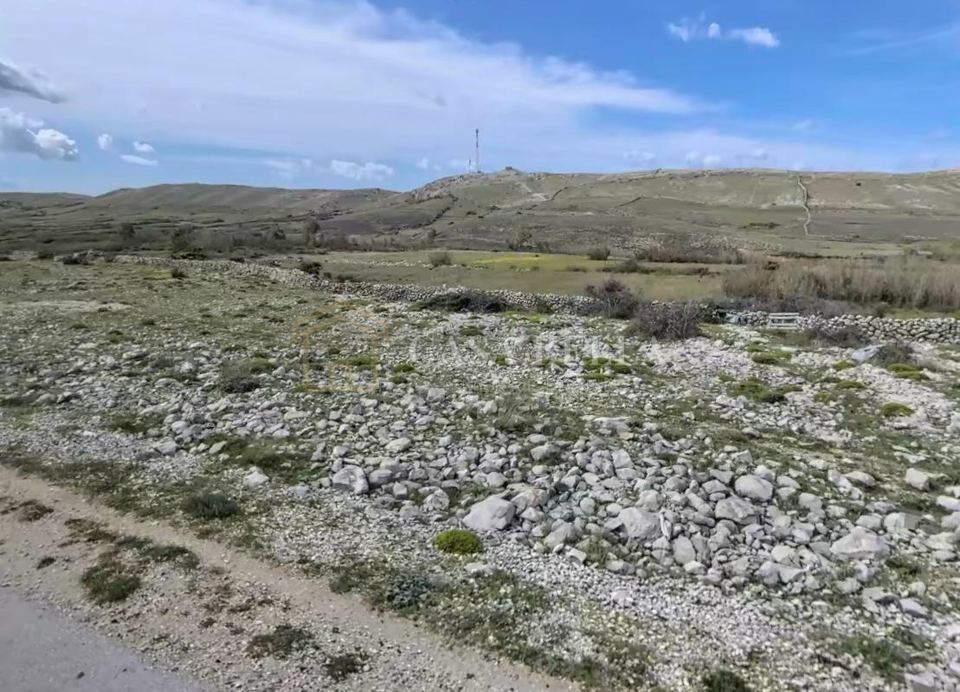 Terreno u Pagu, 521m²