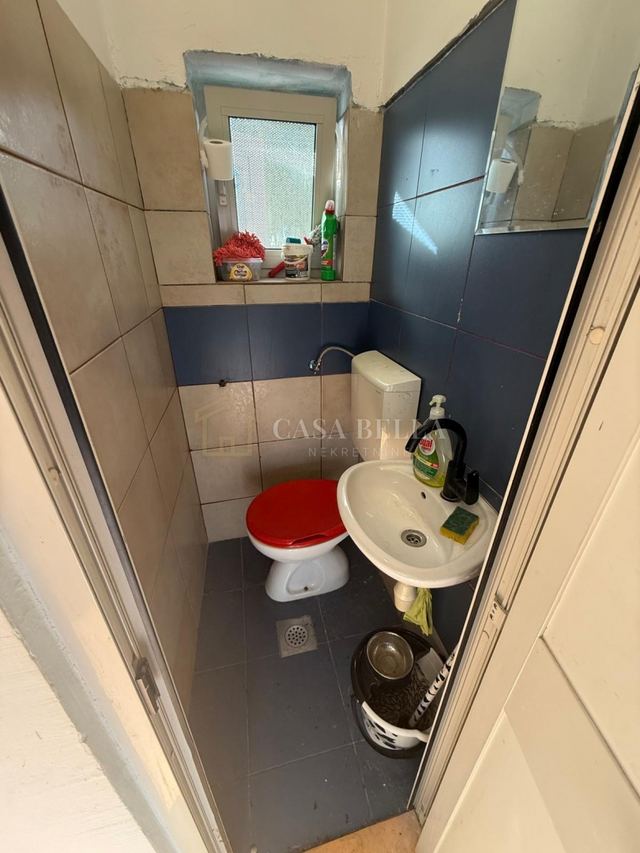 Garage / Auxiliary building u Rijeci, 28.8m², slika 4