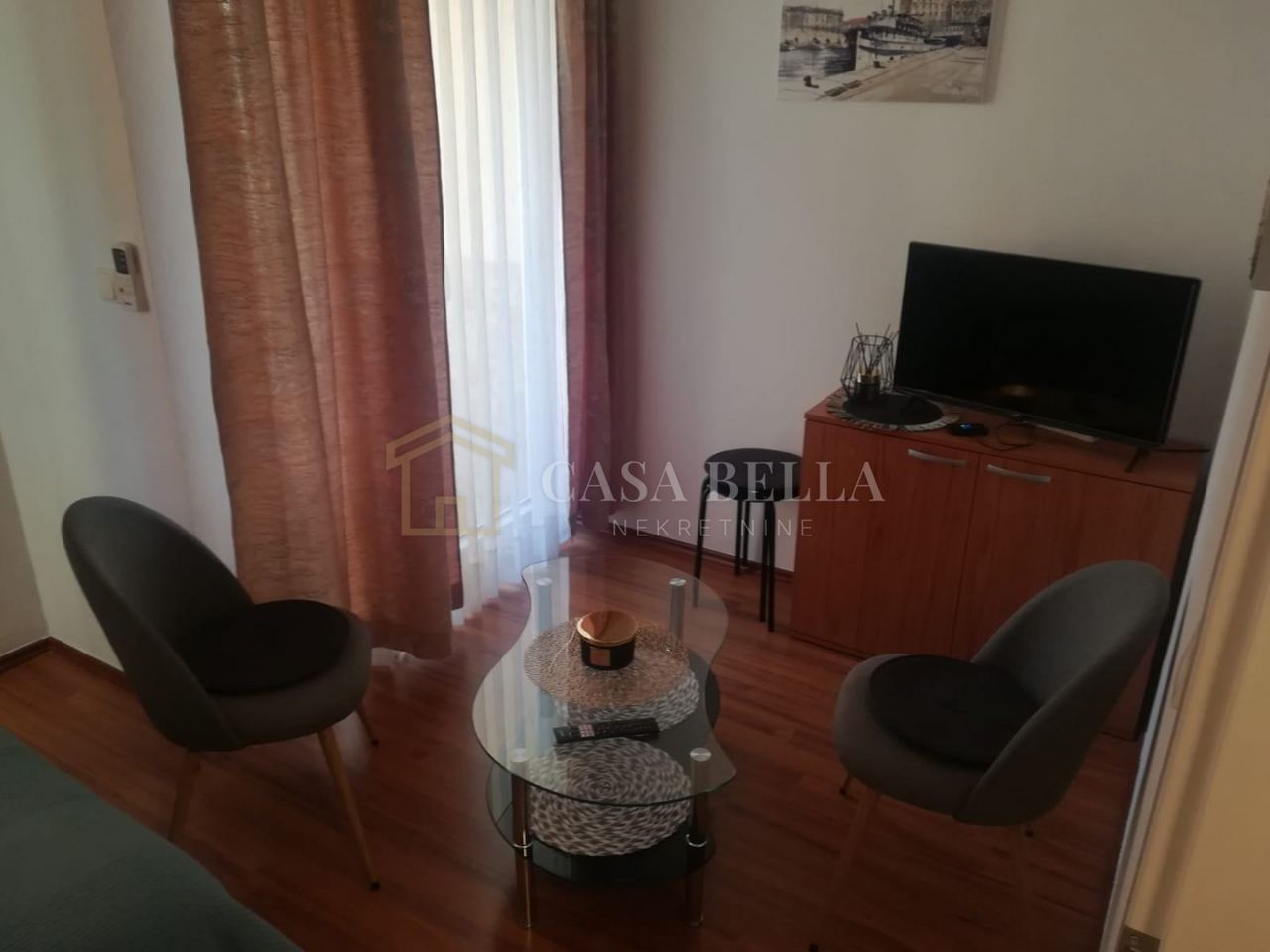 Stan u Novigradu, 32.11m², 1 soba, slika 2