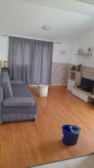 House u Rabu, 165m², 6 soba, slika 3