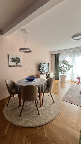 Stan u Črnomercu, 90m², 2 sobe, slika 2