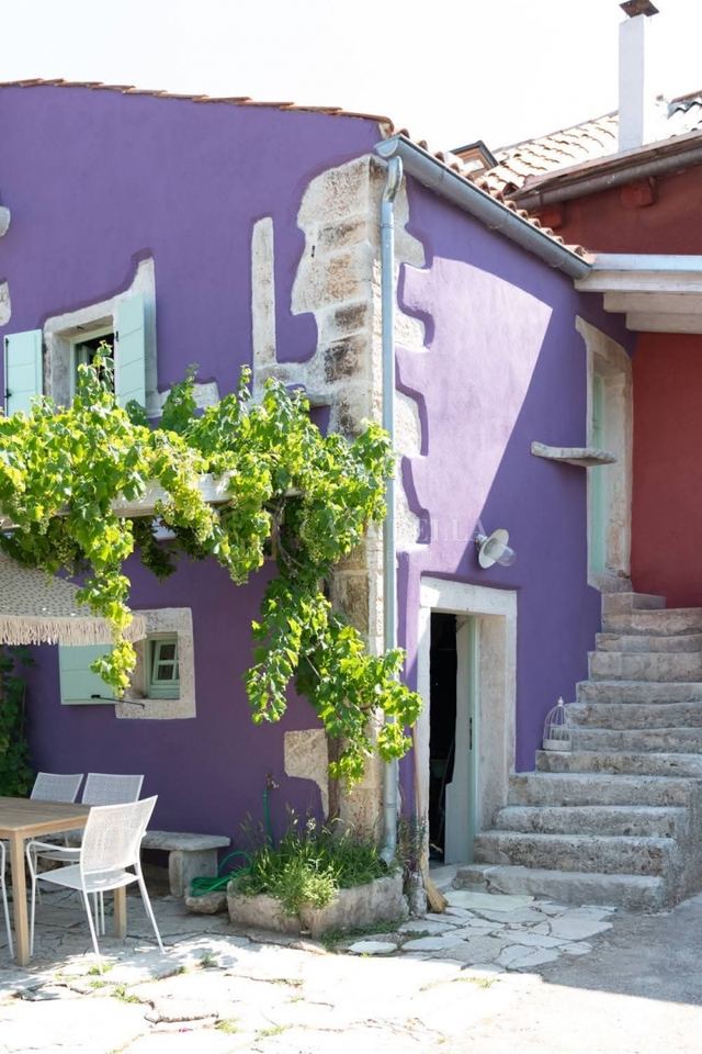Kuća u Svetvinčenatu, 100m², 2 sobe
