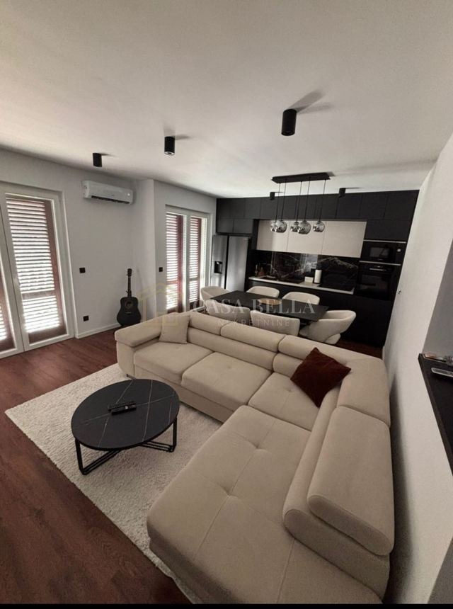Apartment u Rabu, 80.45m², 3 sobe