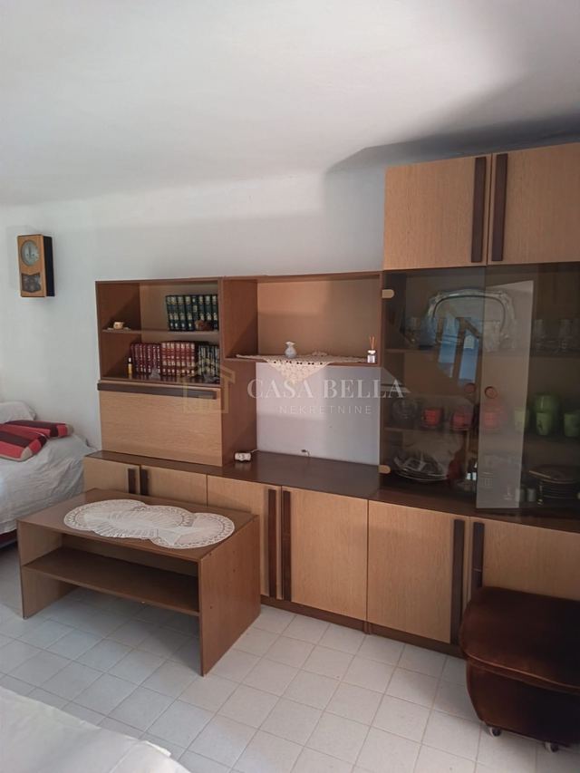Kuća u Rabu, 88m², 4 sobe
