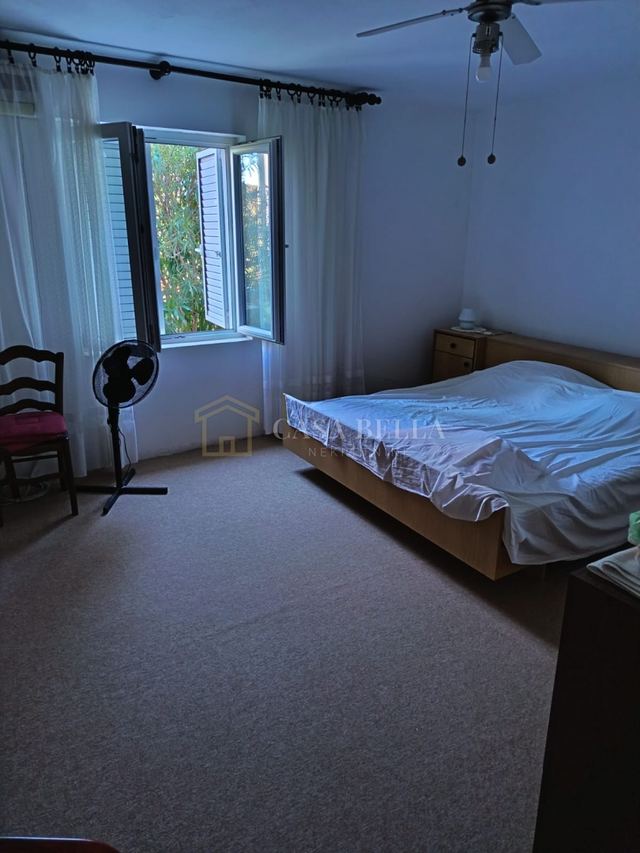 Kuća u Rabu, 88m², 4 sobe, slika 5