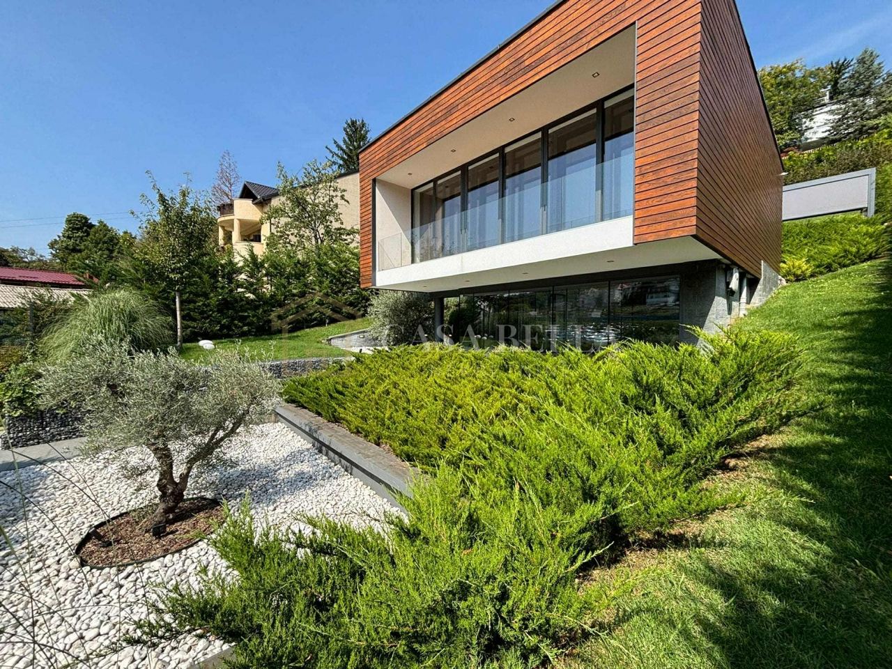Casa u Zagrebu, 440m², 3 sobe, slika 2