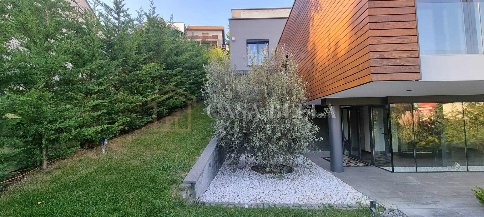 Casa u Zagrebu, 440m², 3 sobe, slika 4