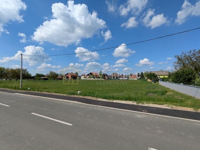 Grundstück u Sračincu, 4624m²
