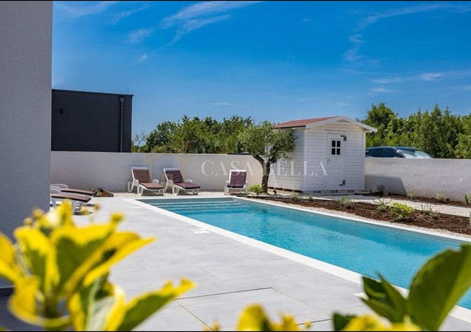 Kuća u Svetvinčenatu, 139m², 3 sobe