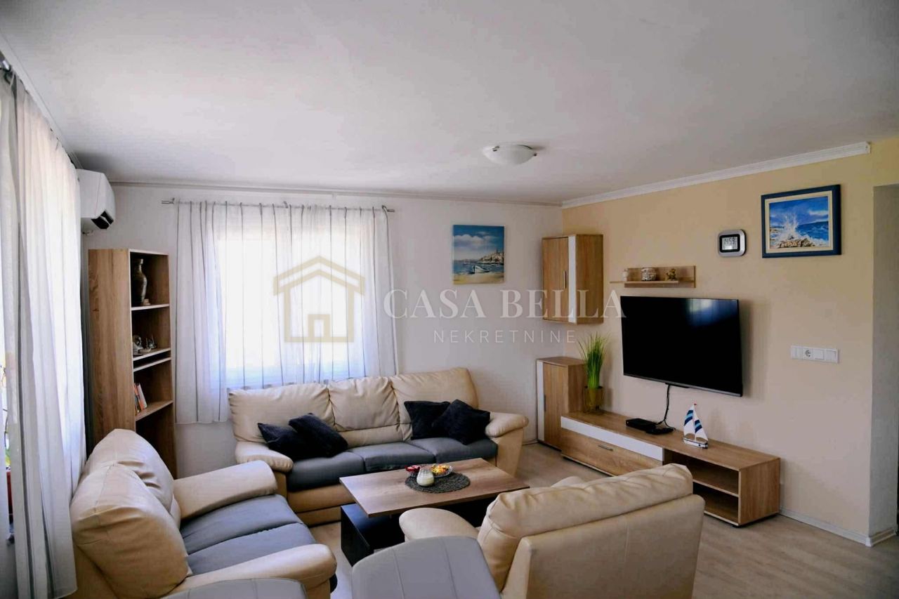 Haus u Dobrinju, 160m², 4 sobe