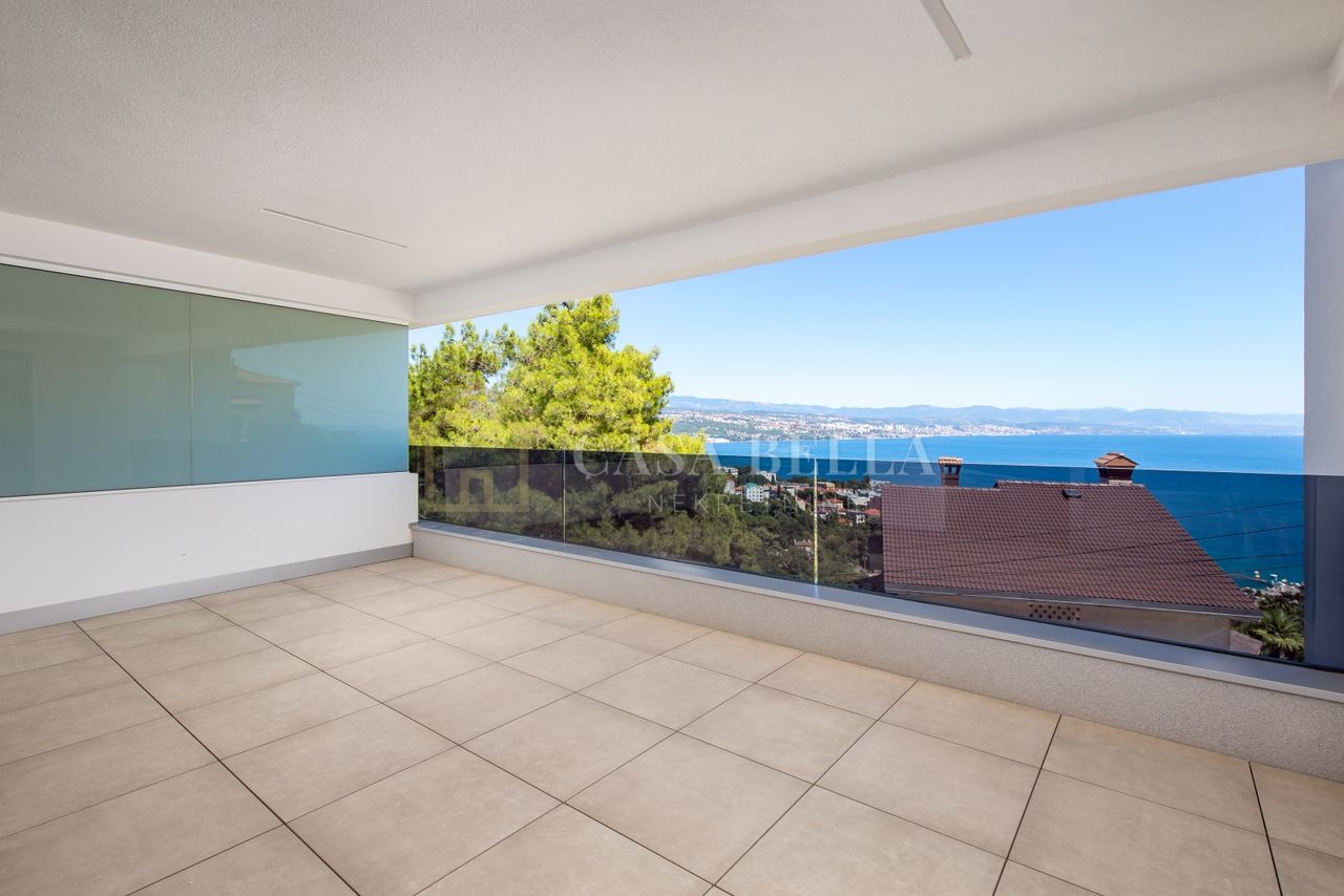Wohnung u Opatiji, 92.1m², 2 sobe