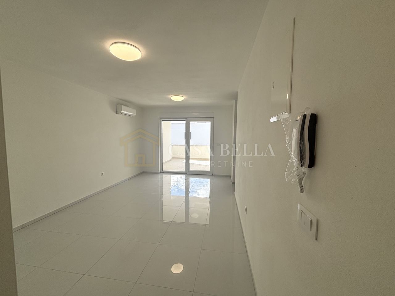 Wohnung u Novi Vinodolskiu, 63.52m², 2 sobe